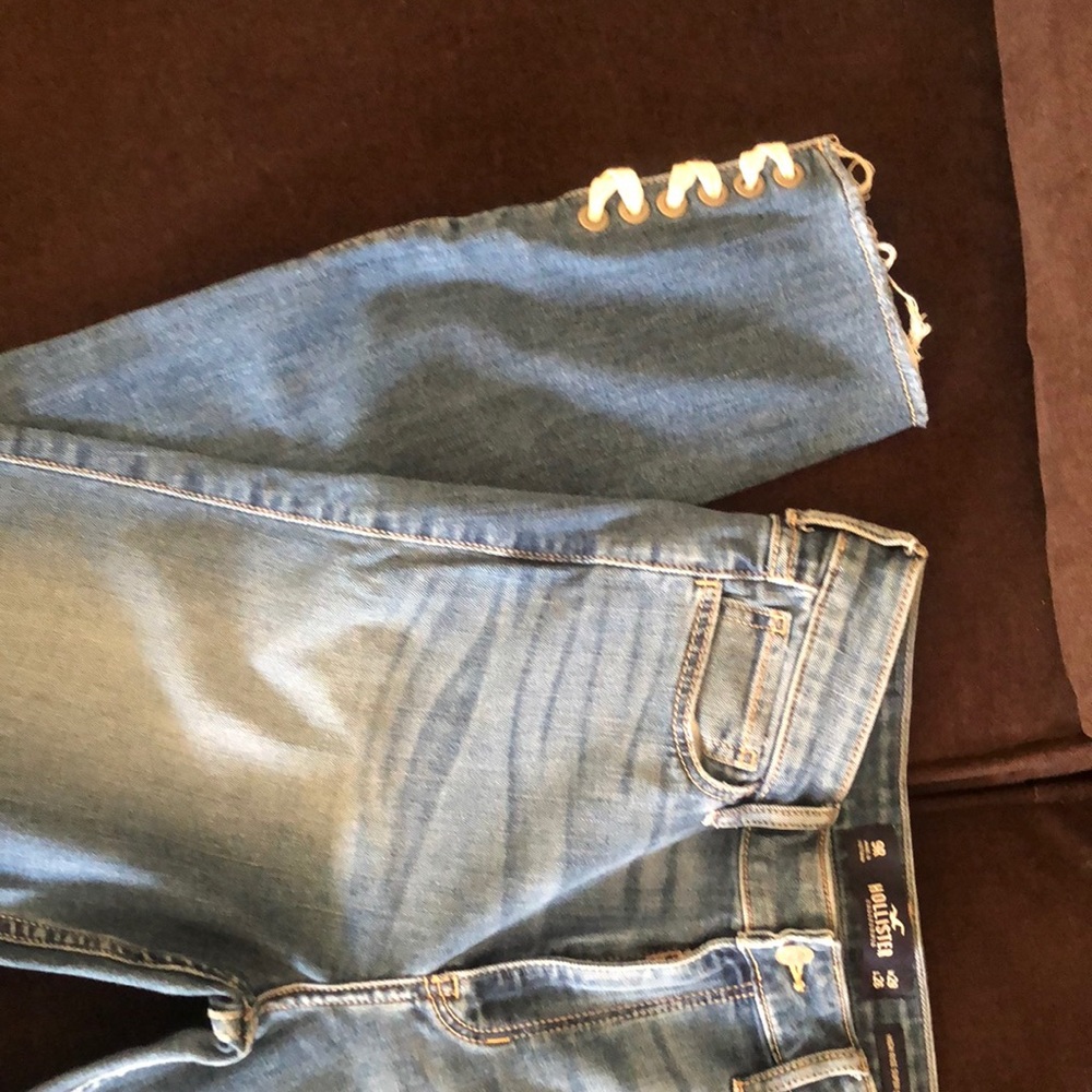 Hollister jeans with cute side stitching